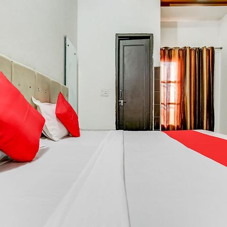 Kurukshetra Flagship Hotel Big Boss מראה חיצוני תמונה
